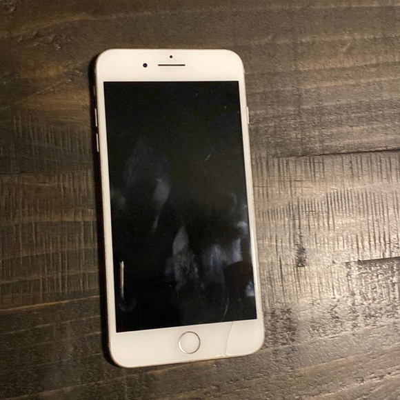 iphone 7+ good condition